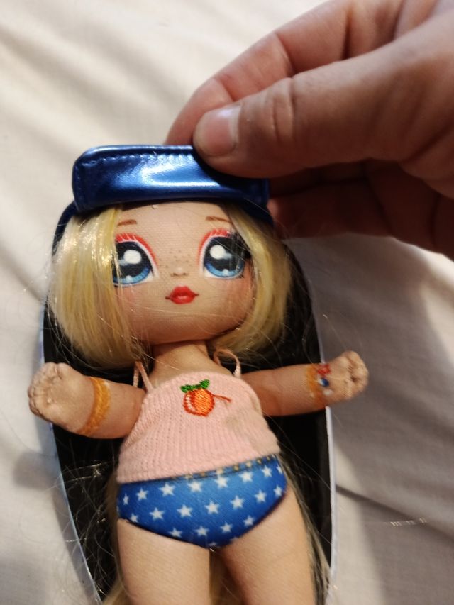 Muñeca Na Na Na Na Surprise