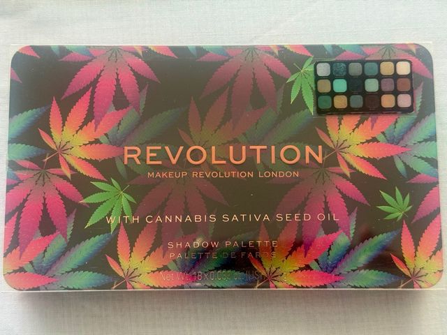 Paleta sombras Revolution