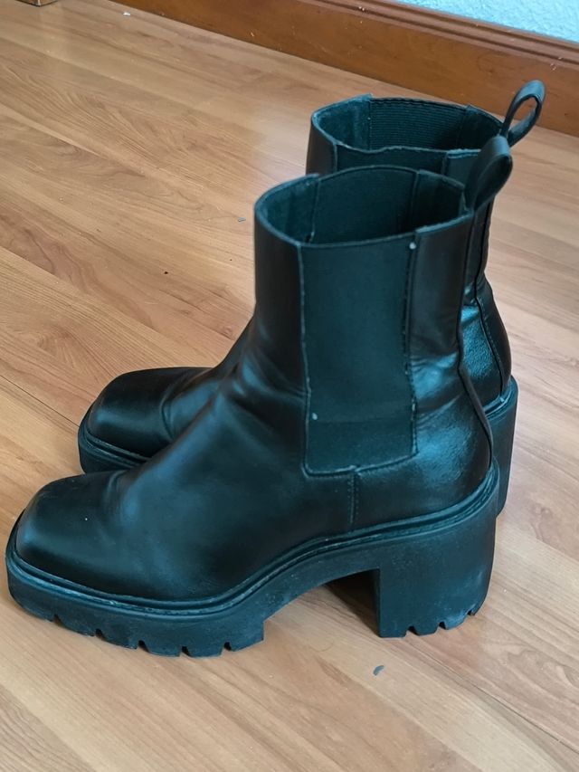 Botines plataforma negros