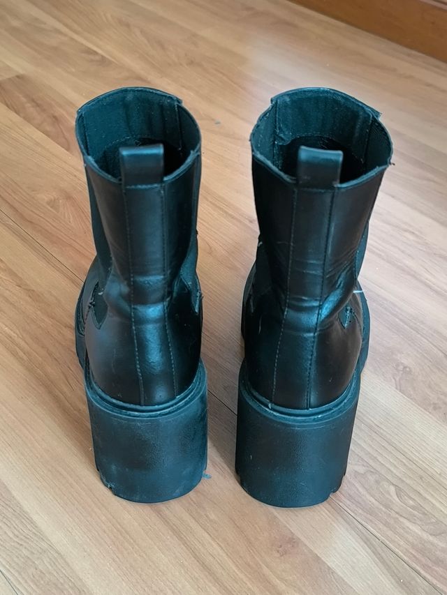 Botines plataforma negros