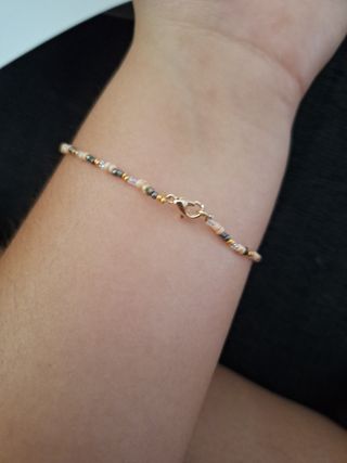 Pulsera artesanal multicolor