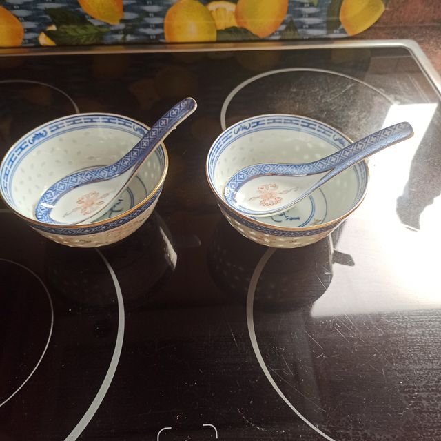 2 Cuencos porcelana azul-blanco