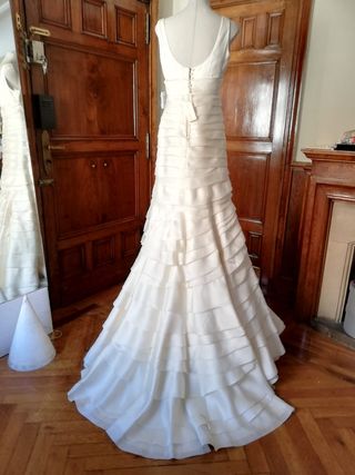 Vestidos novia beige & blanco