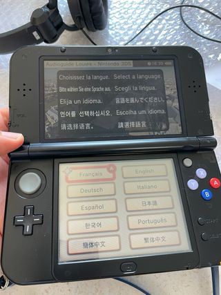 Nintendo 3DS XL Audioguide Louvre console limited