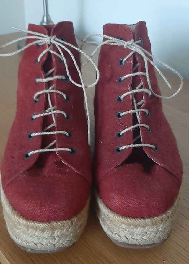 Incluye regalo - Botas Camper rojas lona y esparto