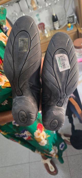 Botas altas negras piel