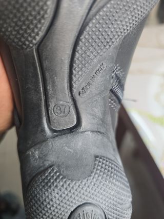 Botas altas negras piel