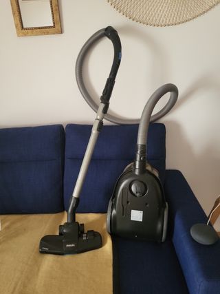 Aspiradora Philips PowerPro Compact sin bolsa