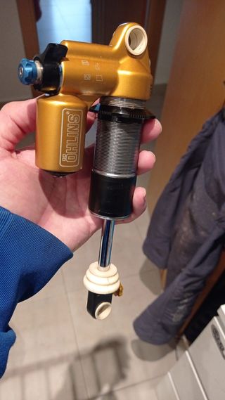 Amortiguador Ohlins TTX 22M