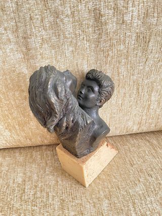 Figura de bronce de Carosa Disseny