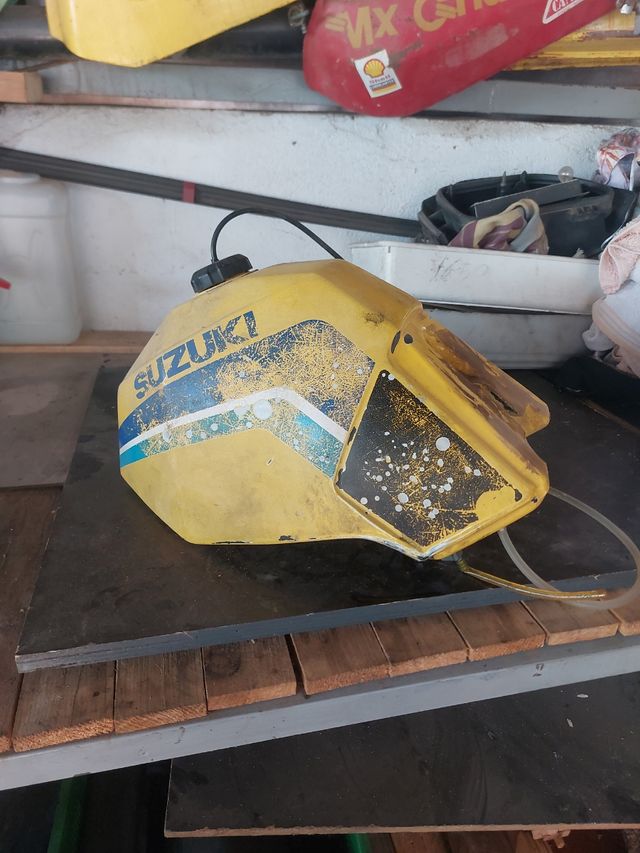 Depósito Suzuki Minicross