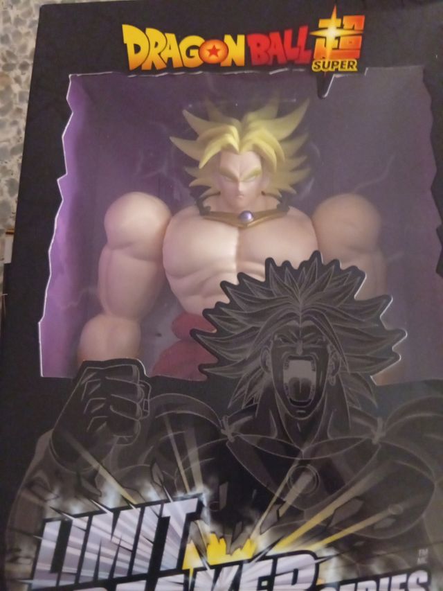 Figura dragón ball super saiyan Broly DBS Limit B
