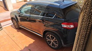 Peugeot 4008 2012