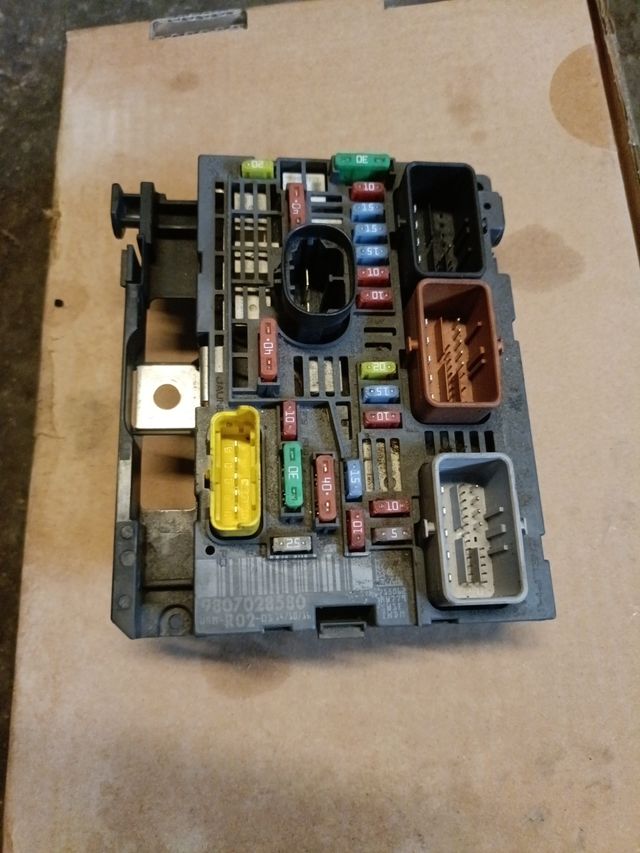 Centralita Fusibles Citroen Peugeot