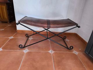 Banqueta piel marrón - Hierro forja