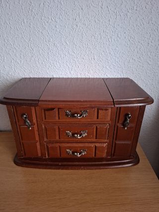Joyero madera antiguo