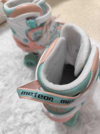 Patines cuatro ruedas  niña, talla 35