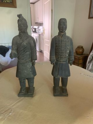 2 statue di guerrieri in terracotta