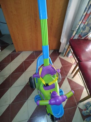 Andador Triciclo Bebé Kanguro