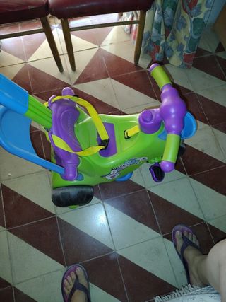 Andador Triciclo Bebé Kanguro