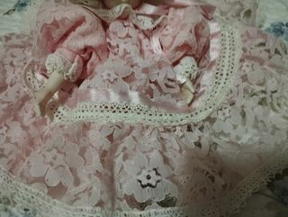 Bambola di porcellana vintage
