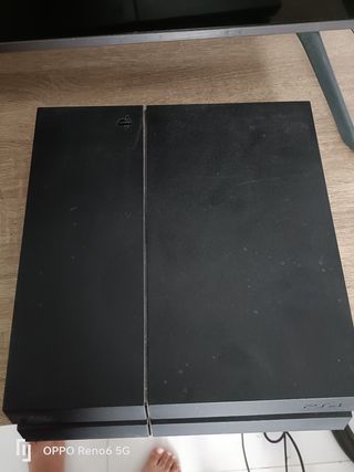 PS4 (PlayStation 4) negra
