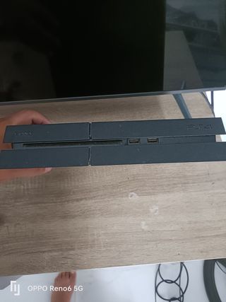 PS4 (PlayStation 4) negra