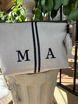Clutch lino beige XL con iniciales
