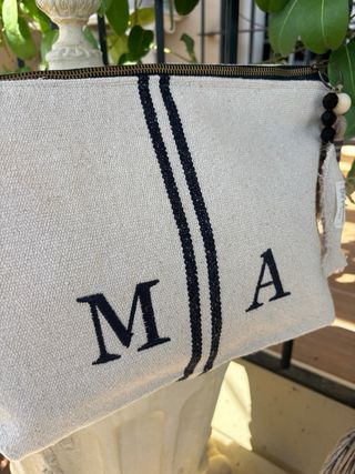 Clutch lino beige XL con iniciales