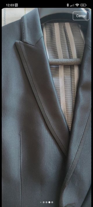 Traje negro elegante