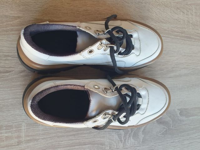Zapatos blancos y marrón talla 37