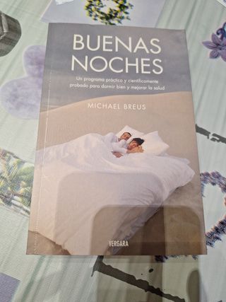 BUENAS NOCHES (Spanish Edition)