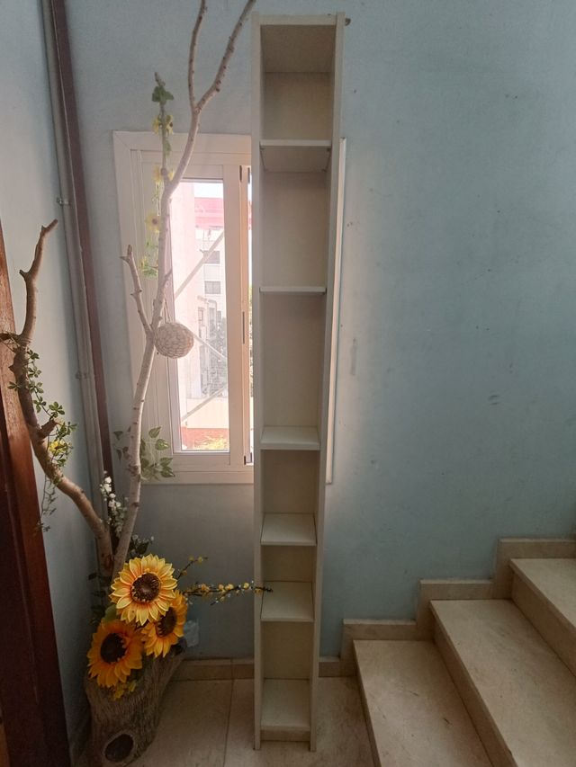 Estantería blanca Ikea GNEDBY