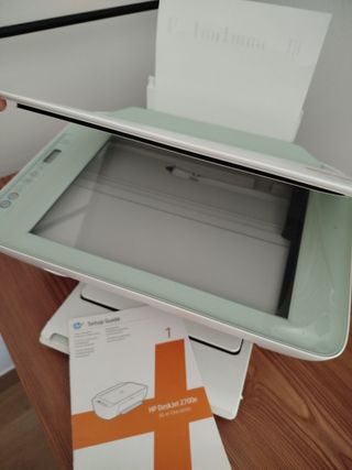 Impresora HP Deskjet 2700e - Verde & Blanca
