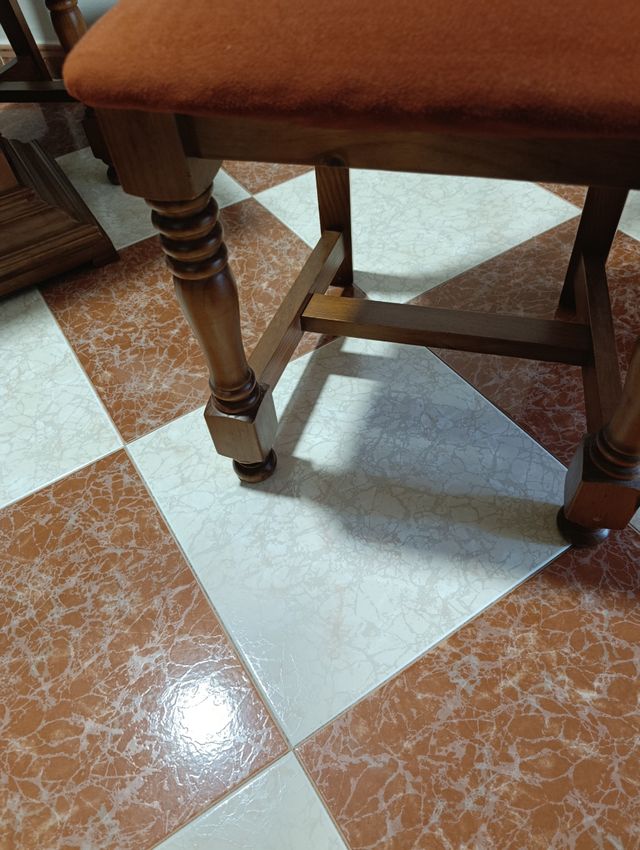 Mesa cristal madera + 4 sillas