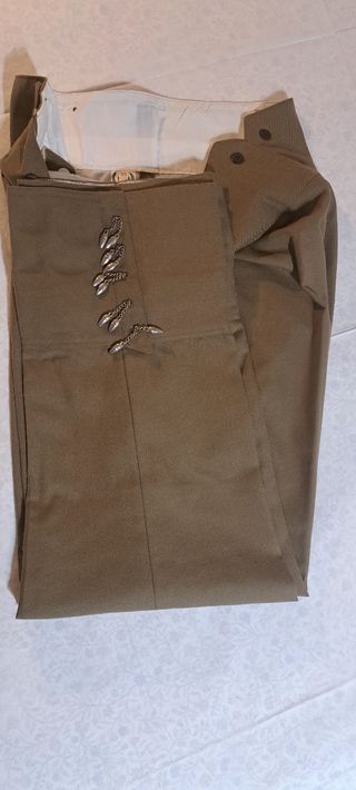 Traje completo corto rociero beige