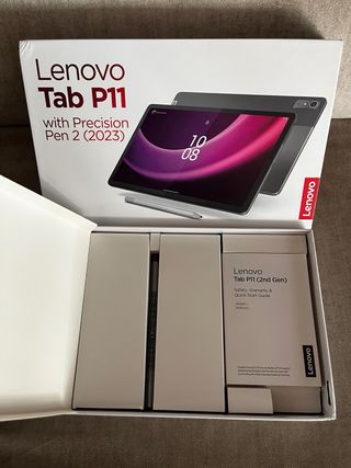 Lenovo Tab P11 + funda + teclado