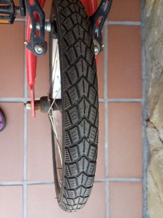 Bicicleta infantil 16" roja