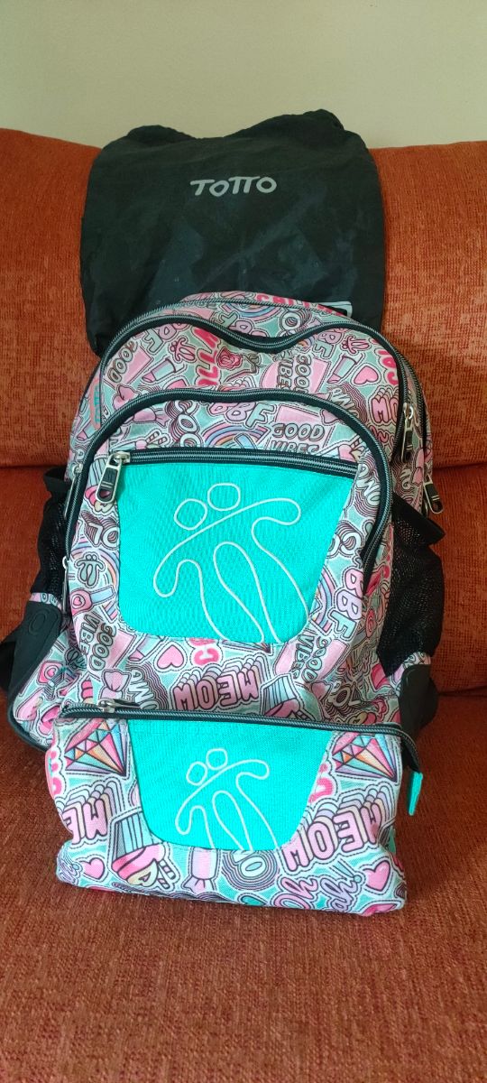 Mochila escolar Totto