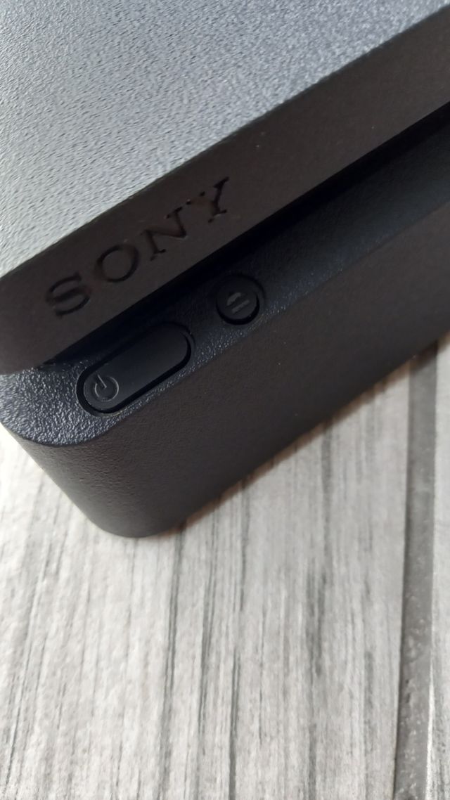 PS4 (PlayStation 4) + 8 Juegos + Mando