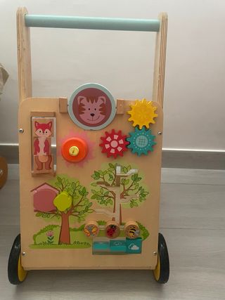 Andador actividades bebé madera