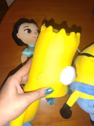 3 Peluches: Mulan, Bart & Minion 9.50 
