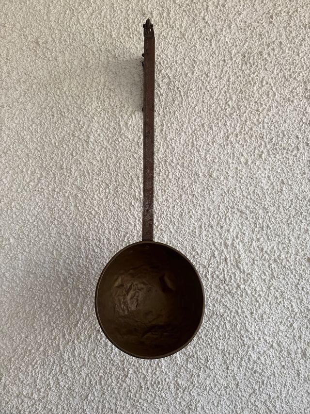 Cuchara Antigua Gigante