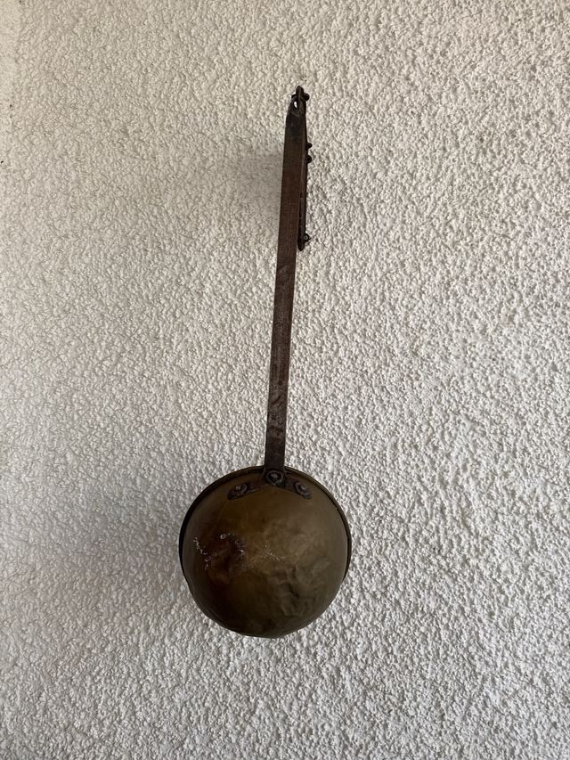 Cuchara Antigua Gigante