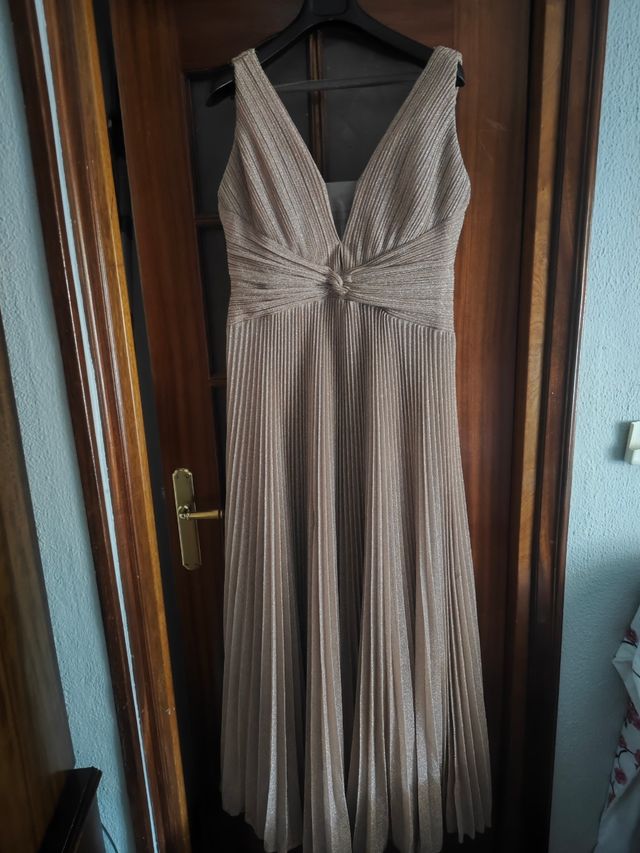 Vestido Pliegues Dorado