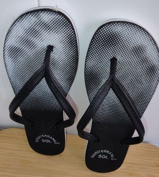 Chanclas SOL blancas y negras