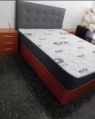 Canapés,colchones,somieres,base,cabeceras,mesitas