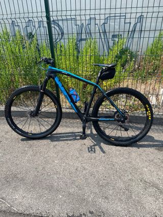 Bicicleta MTB carbono