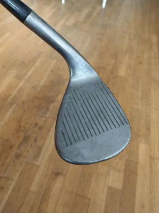 wedge pitch Cleveland Tour Action 49°