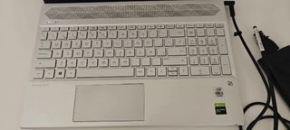Portátil HP Pavilion 15-CS3003NS Gris Plata
